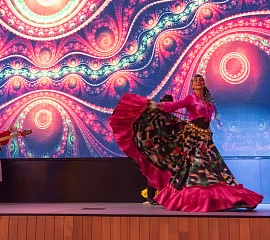 Открытие выставки Якова Басова