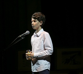 За то, что отстояли Ленинград