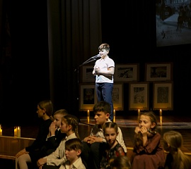 За то, что отстояли Ленинград