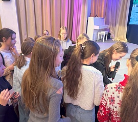 Встреча с Вероникой Сыромлей