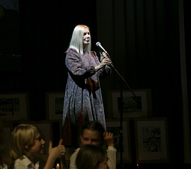 За то, что отстояли Ленинград