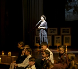 За то, что отстояли Ленинград