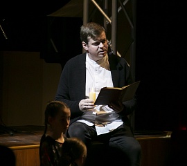 За то, что отстояли Ленинград