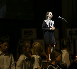 За то, что отстояли Ленинград